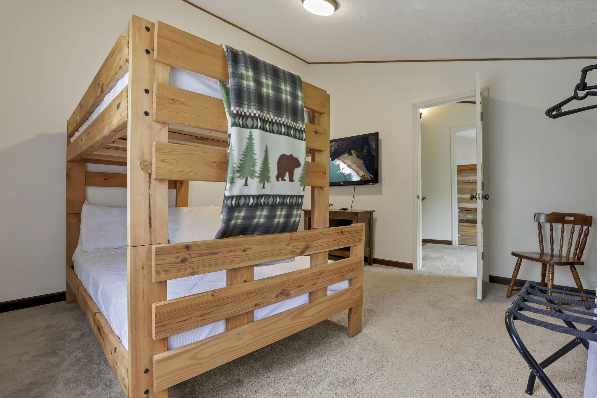 23587 Woltz Road, Rockbridge, Ohio image 32