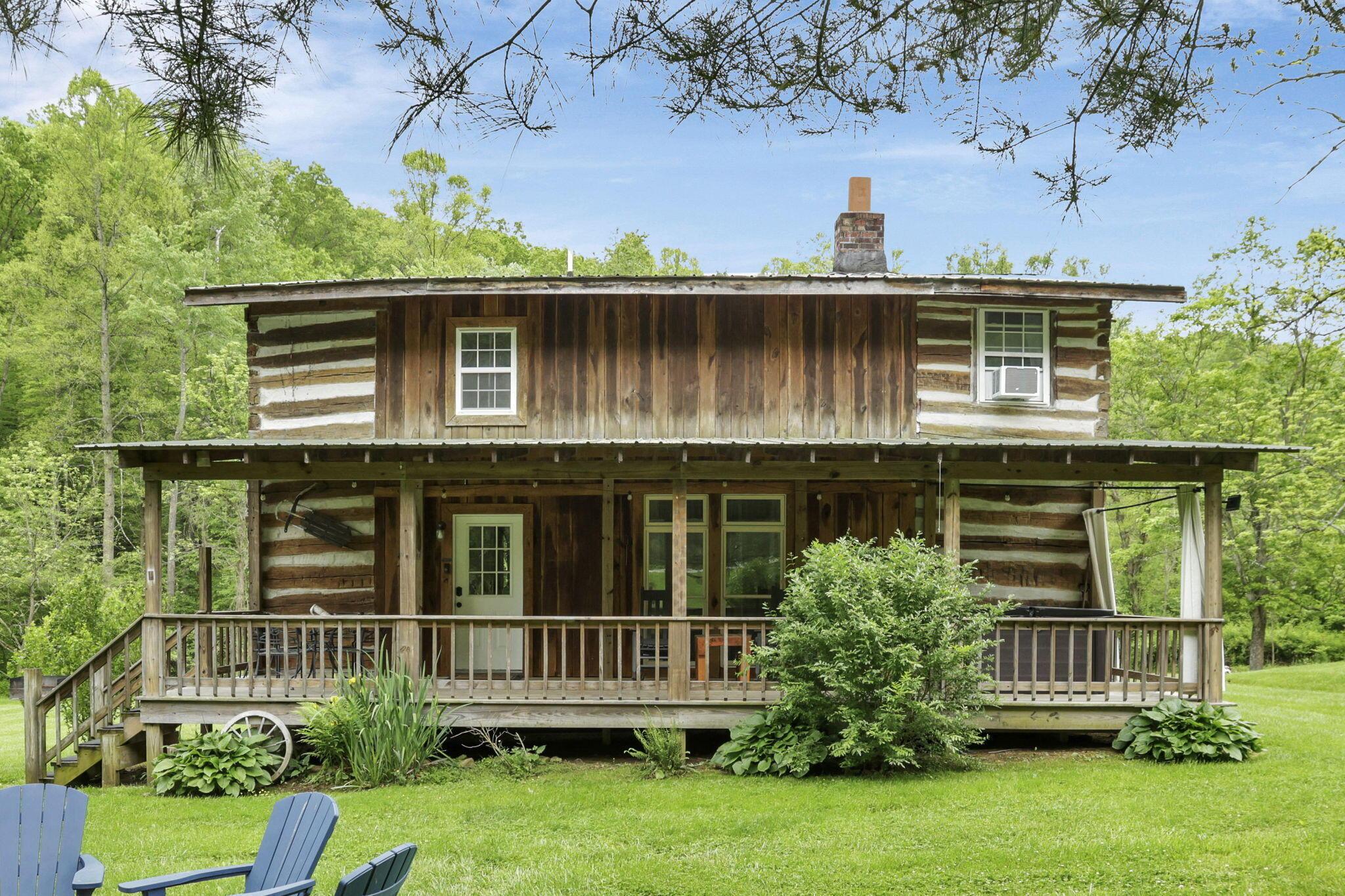 23587 Woltz Road, Rockbridge, Ohio image 2
