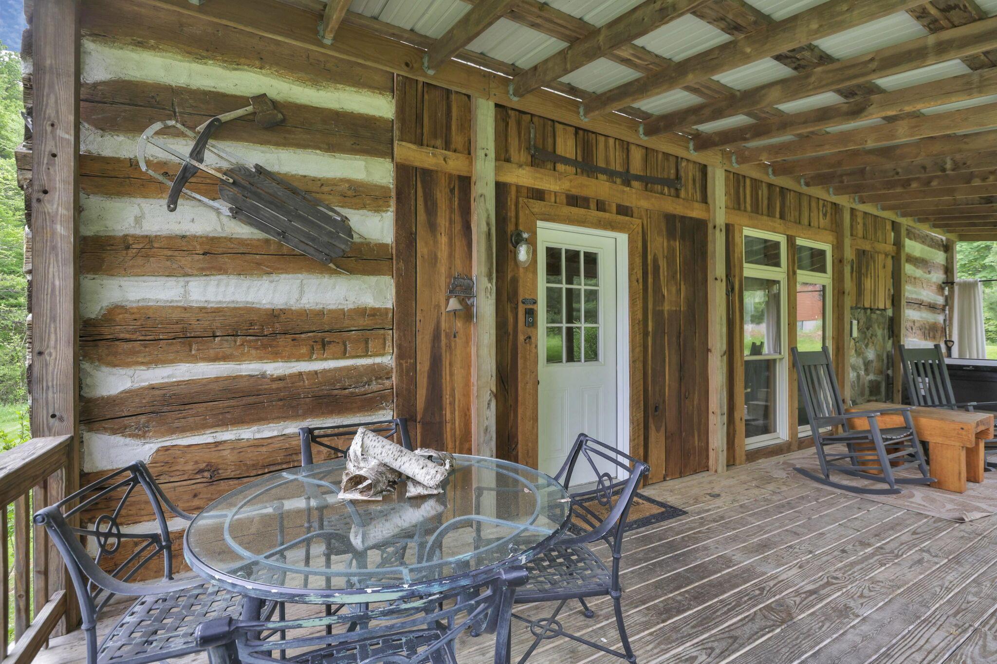 23587 Woltz Road, Rockbridge, Ohio image 5