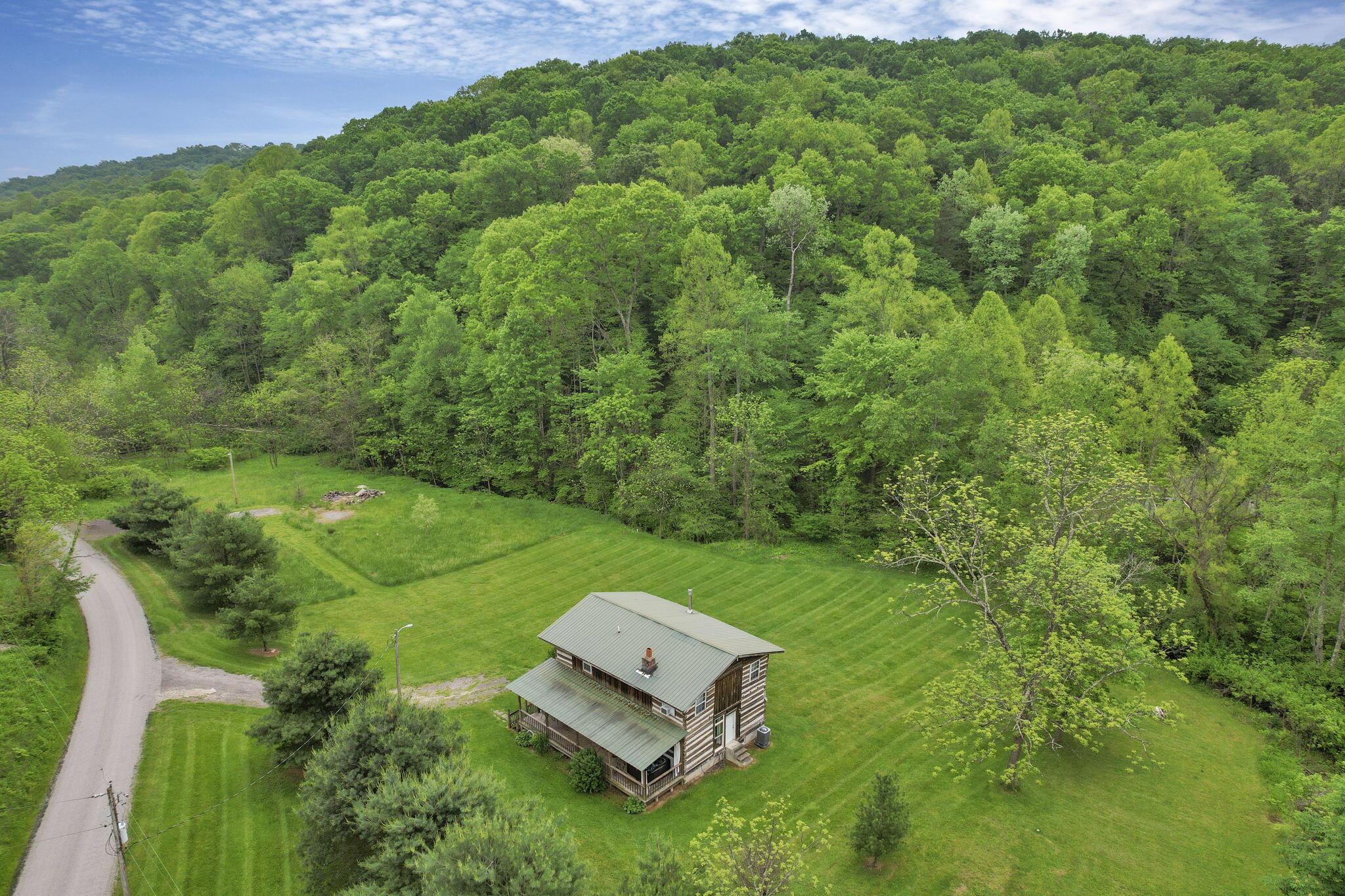 23587 Woltz Road, Rockbridge, Ohio image 45