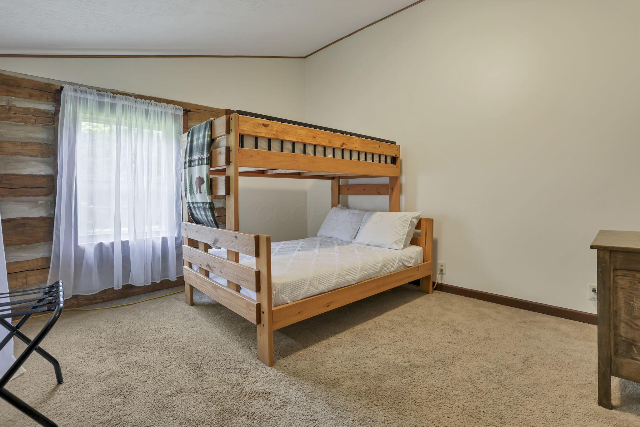 23587 Woltz Road, Rockbridge, Ohio image 31