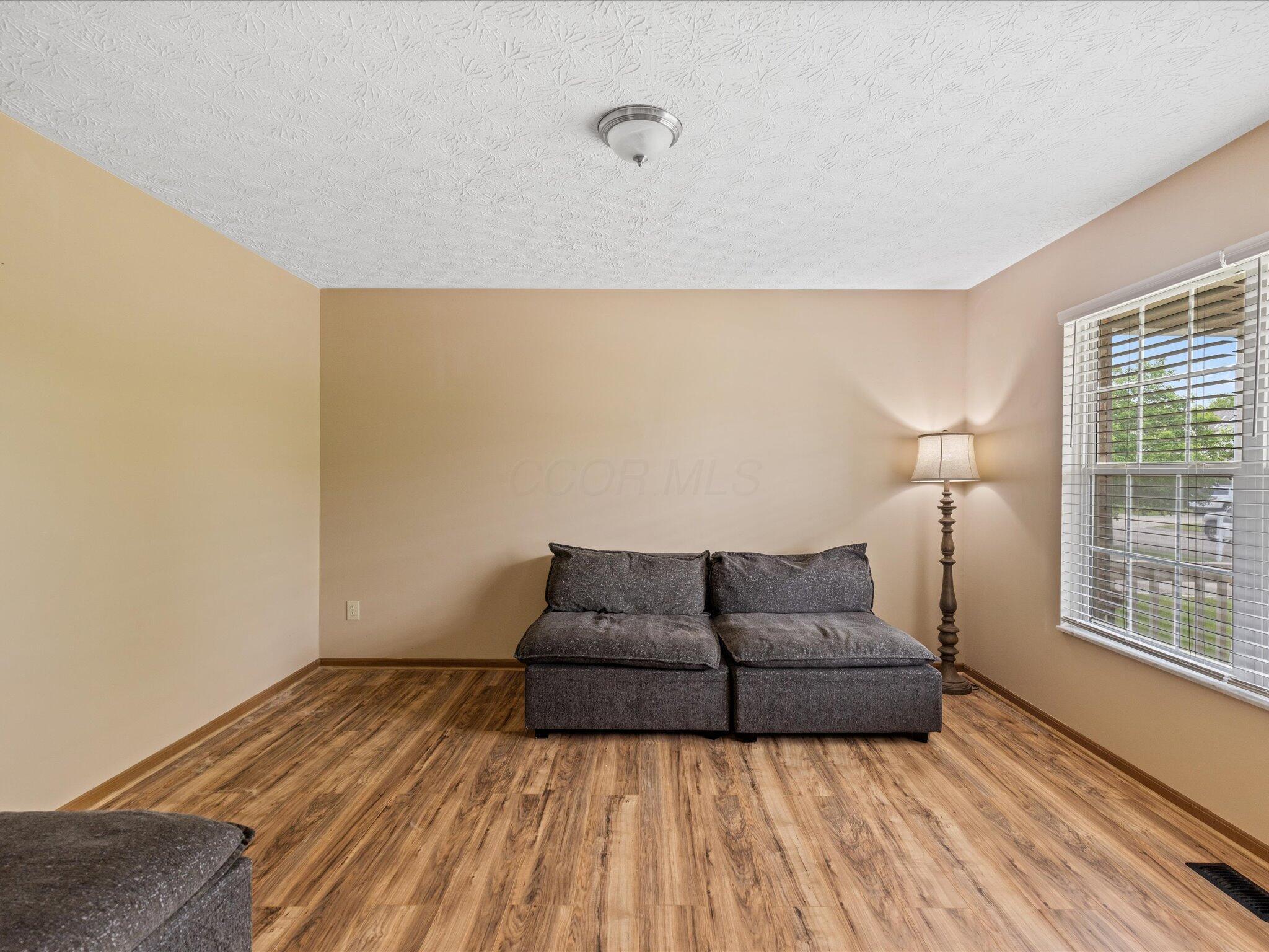 5980 Peridot Street, Grove City, Ohio image 11