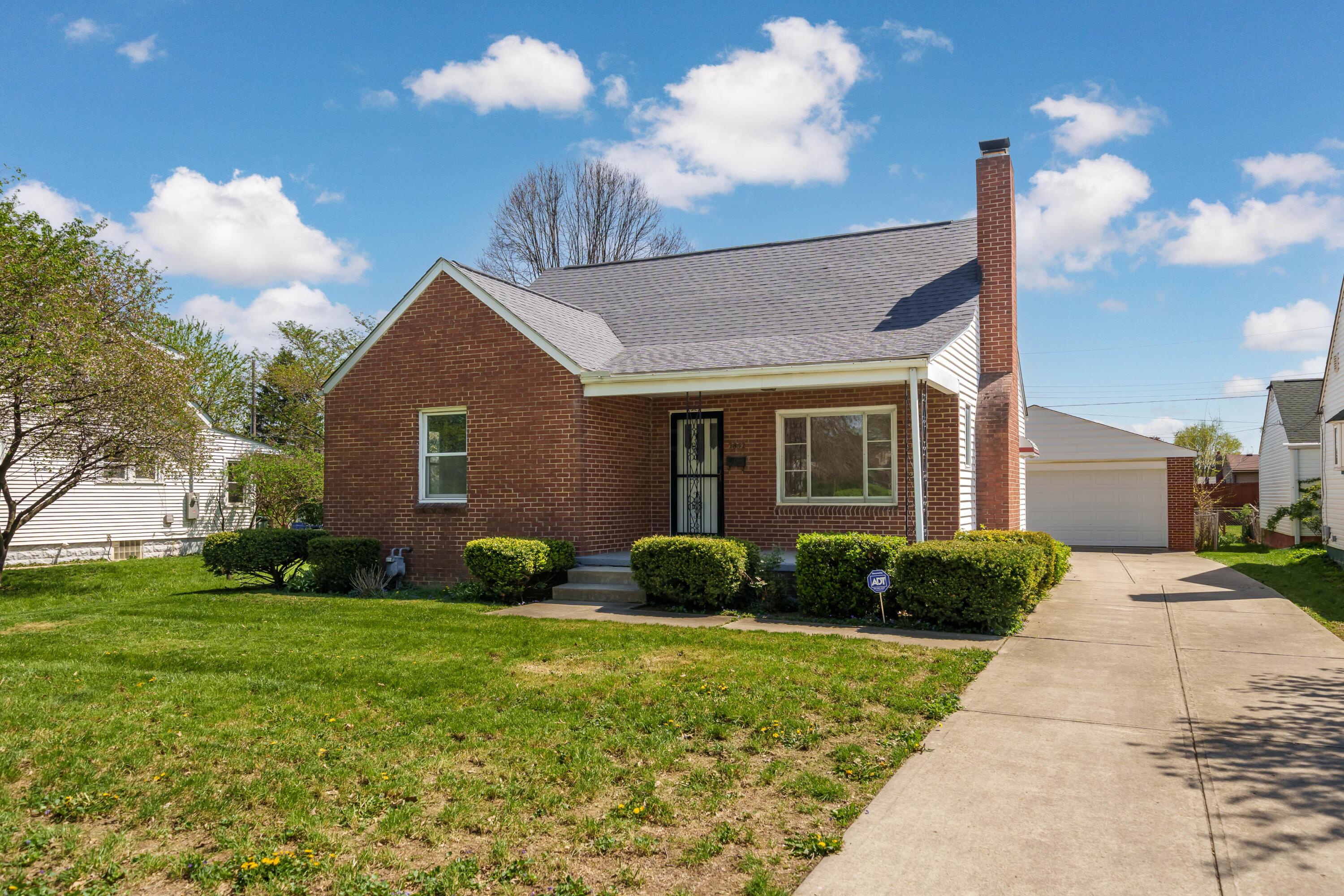 2852 Thorndale Avenue, Columbus, Ohio image 4