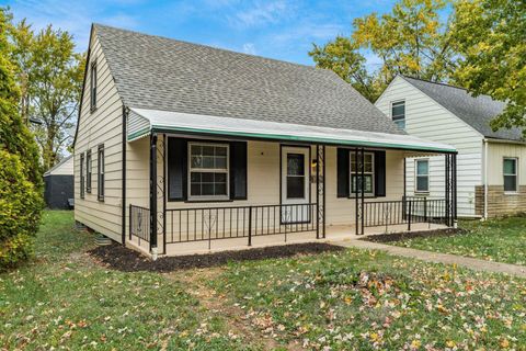 Photo of 2040 E 5th Avenue, Columbus, OH 43219 (MLS # 225040472) Photo of 2040 E 5th Avenue, Columbus, OH 43219 (MLS # 225040472)