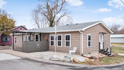 82 Wood Street, Buckeye Lake, OH 43008 - MLS#: 225006233