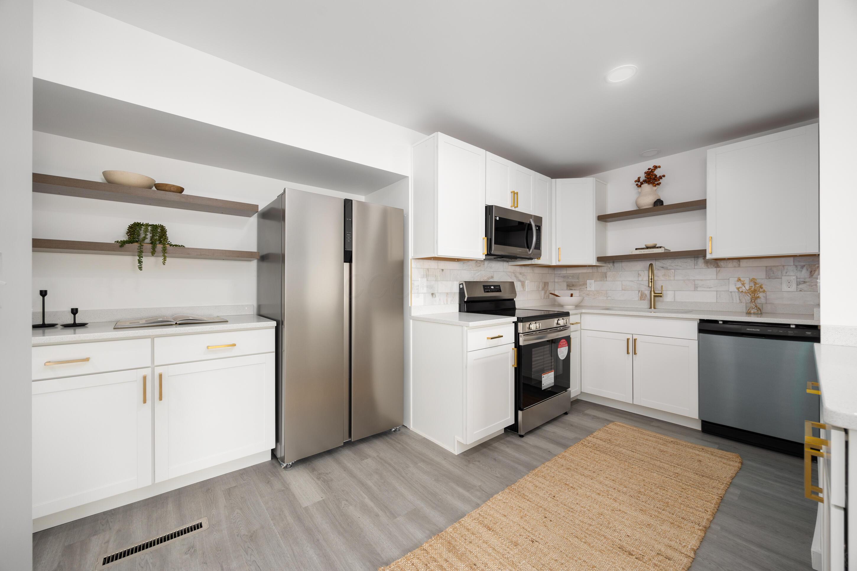 4411 Sherwood Drive, Hilliard, Ohio image 13