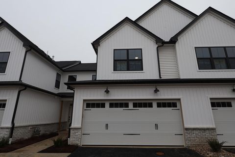 Photo of 5484 Fawnsbury Court, Powell, OH 43065 (MLS # 225039355)