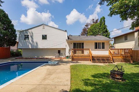 Tiny photo for 5486 Pine Bluff Road, Columbus, OH 43229 (MLS # 225045500)