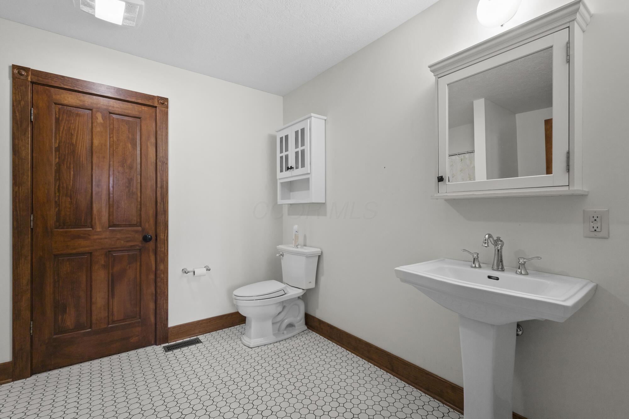 6560 Kilbourne Road, Sunbury, Ohio image 28