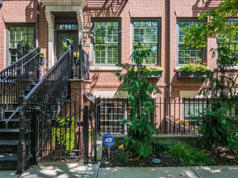 Photo of 284 E Gay Street G35 #G35, Columbus, OH 43215 (MLS # 226020959)
