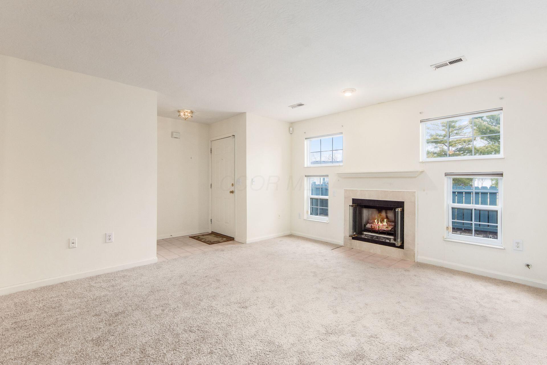 2400 Warm Springs Drive, Hilliard, Ohio image 26