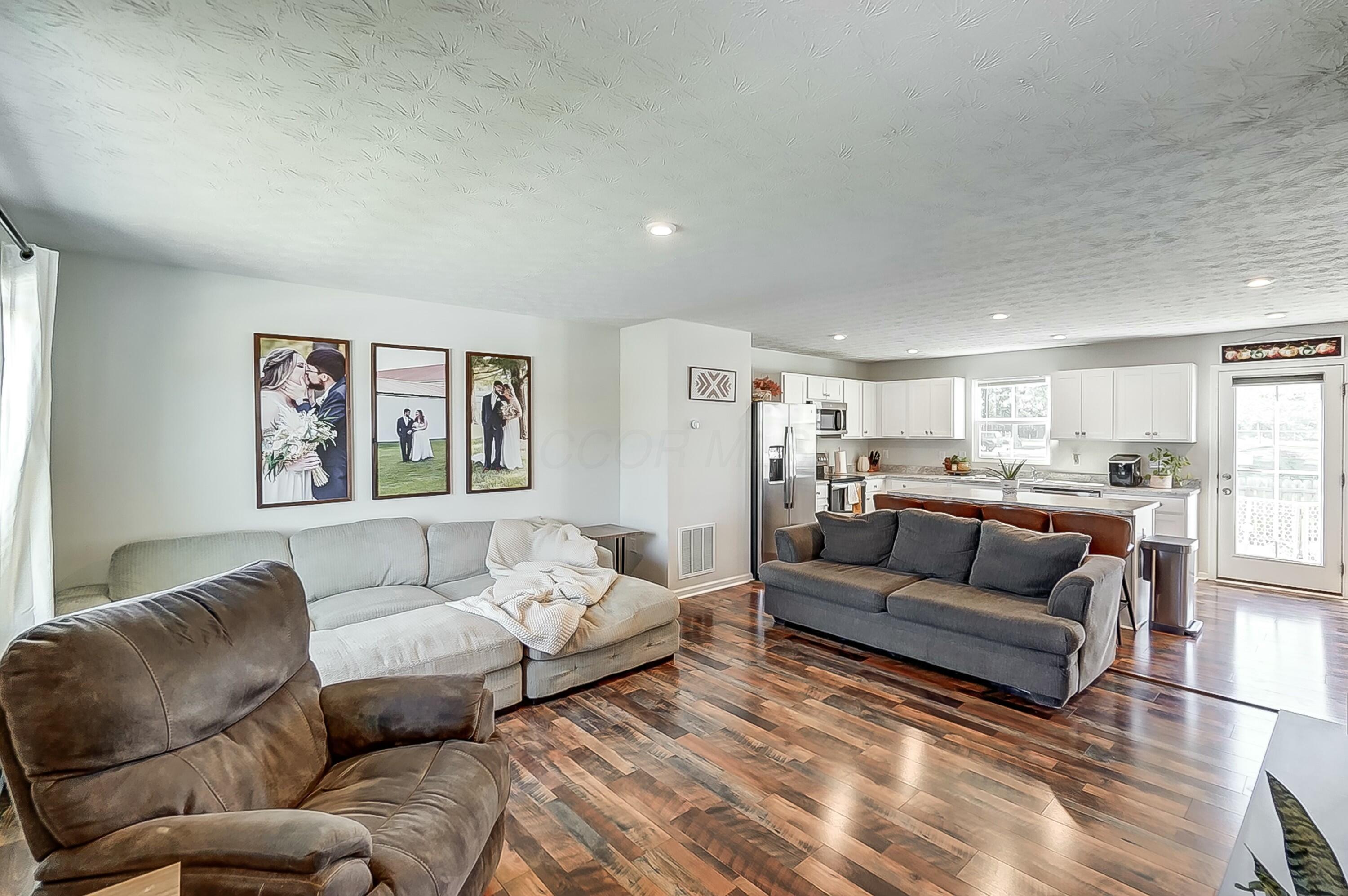 207 S Tuttle Road, Springfield, Ohio image 3