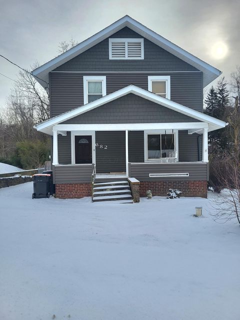 Photo of 682 S Main Street, Newark, OH 43055 (MLS # 226000044)