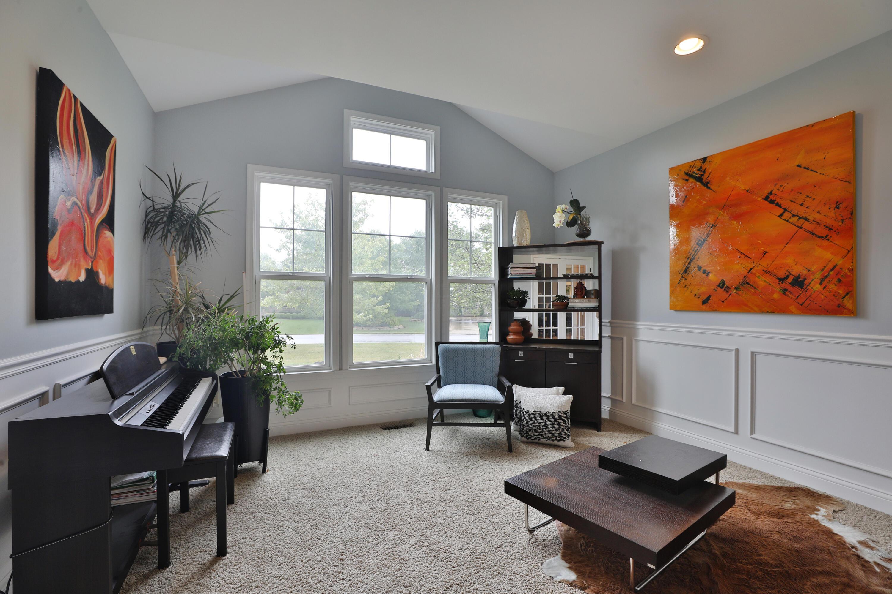 8515 Mallard Circle, Plain City, Ohio image 3