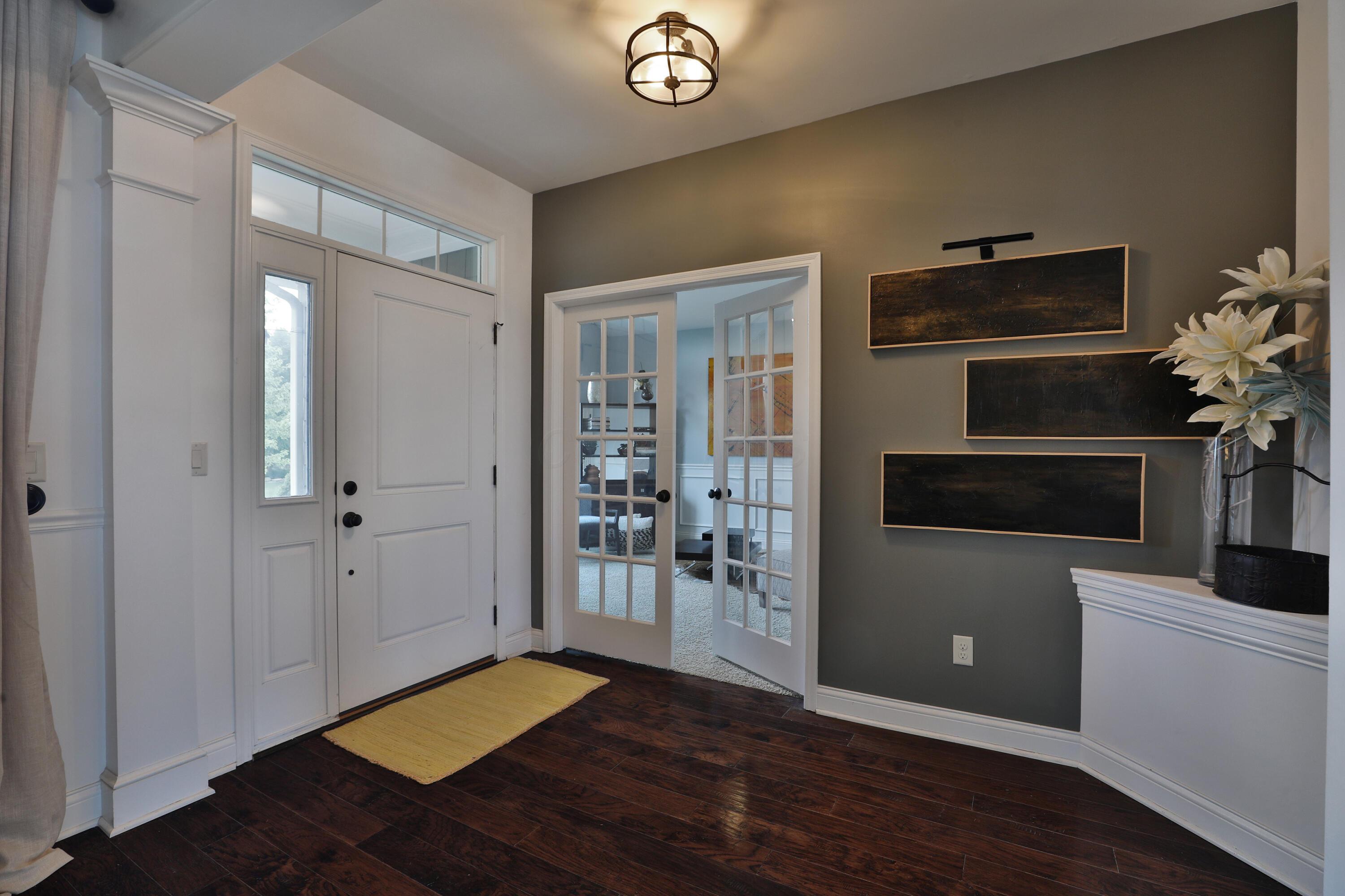 8515 Mallard Circle, Plain City, Ohio image 2