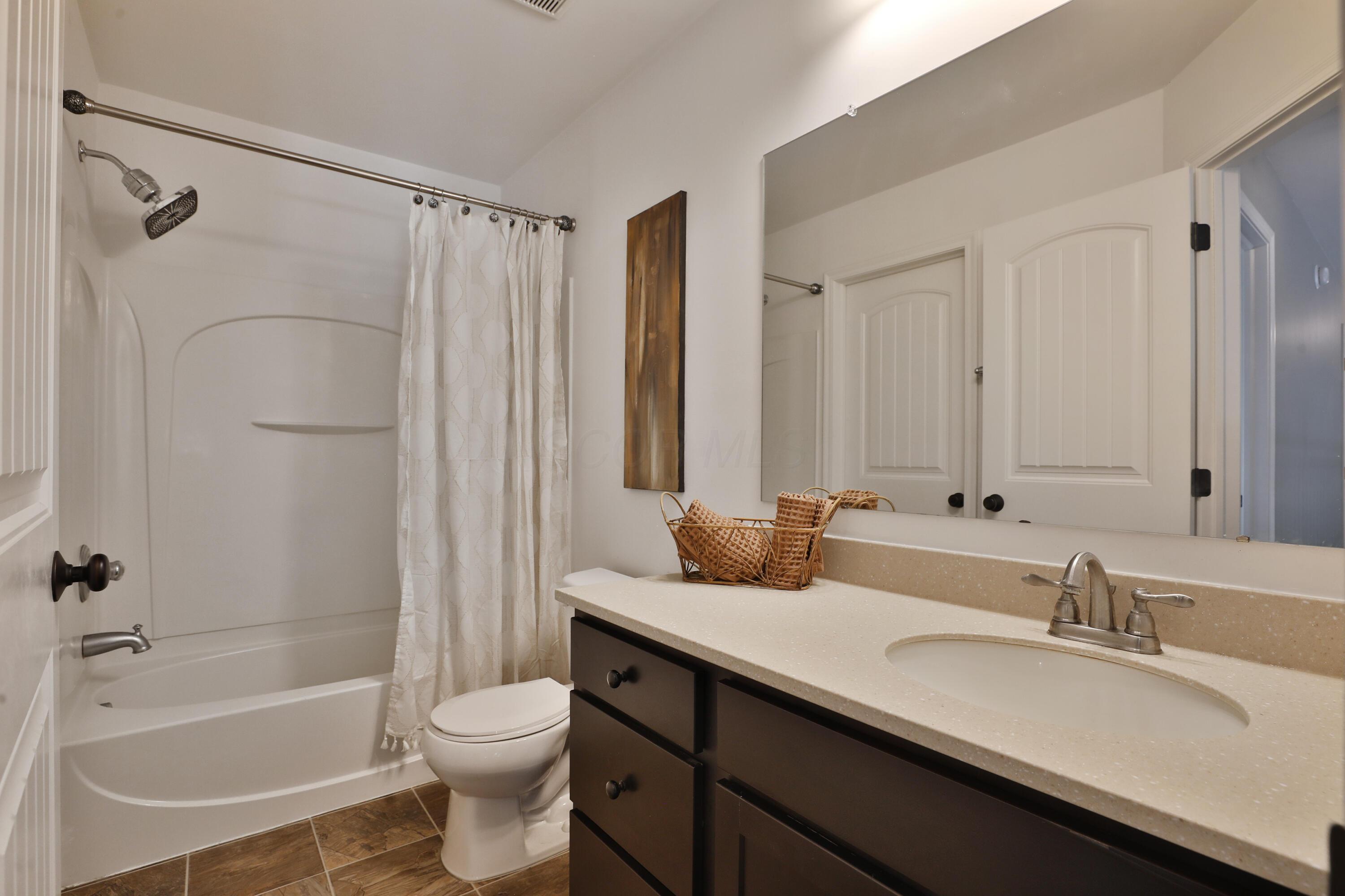 8515 Mallard Circle, Plain City, Ohio image 28
