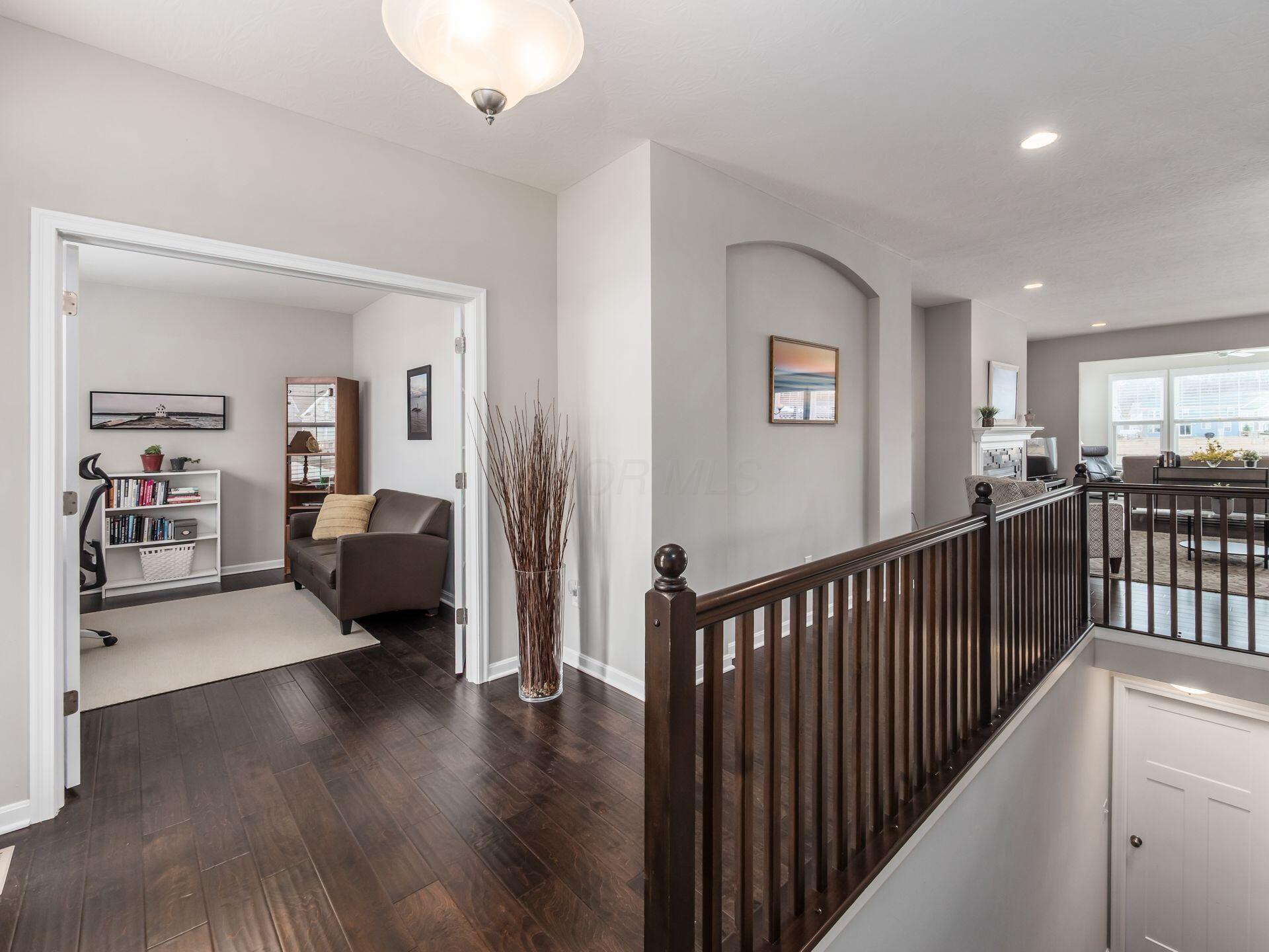 3683 Sanctuary Loop, Hilliard, Ohio image 16