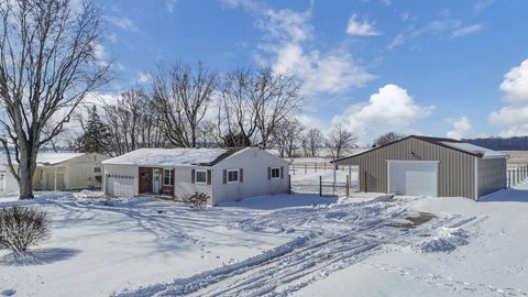 Photo of 7048 Stafford Road, Greenfield, OH 45123 (MLS # 226002925)
