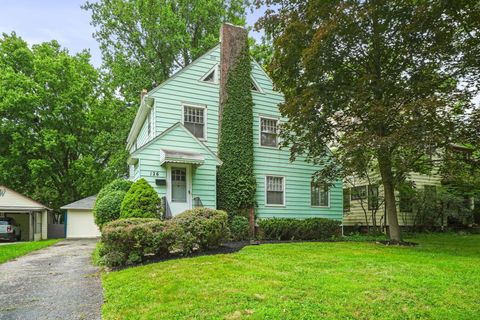 Photo of 126 Erie Road, Columbus, OH 43214 (MLS # 225026665)