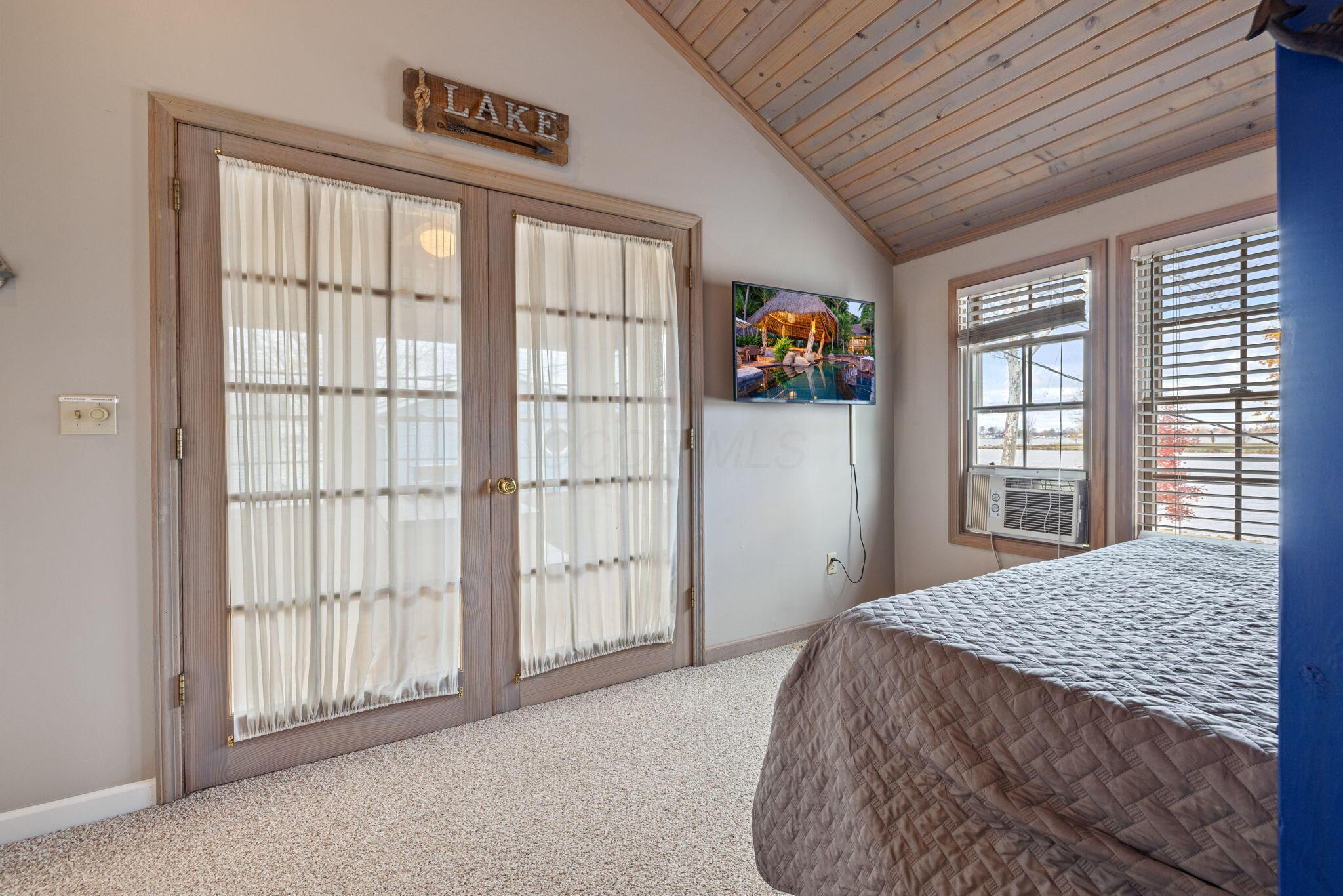 7842 Hickory Avenue, Russells Point, Ohio image 34