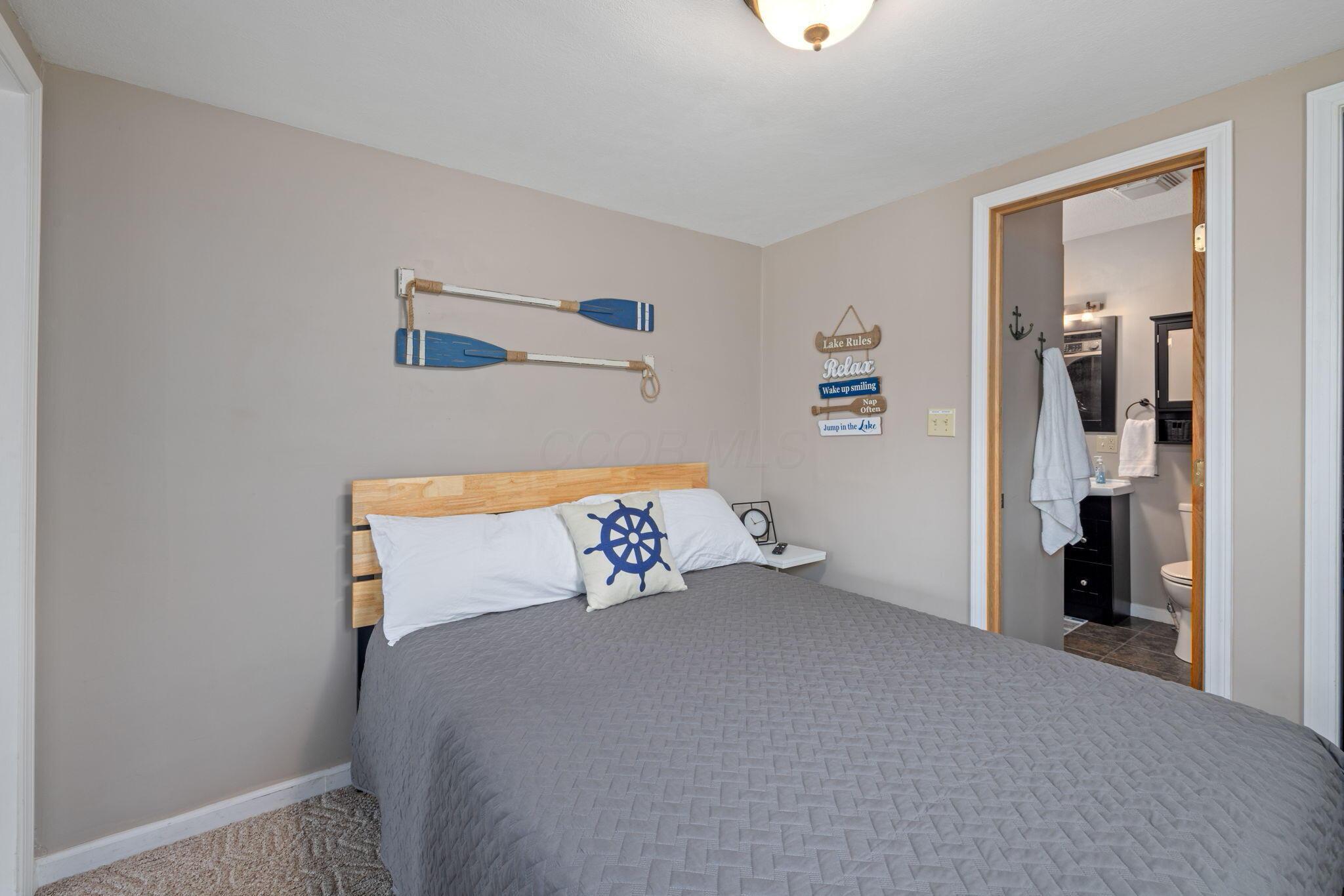 7842 Hickory Avenue, Russells Point, Ohio image 29
