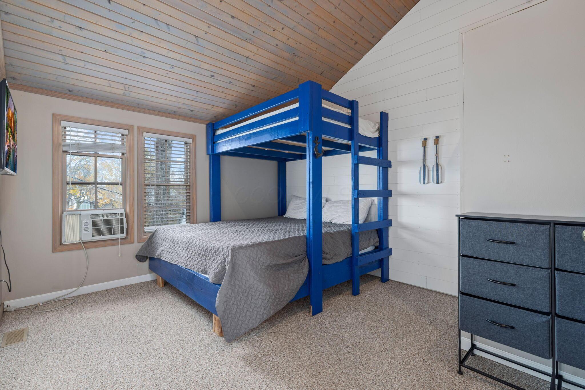 7842 Hickory Avenue, Russells Point, Ohio image 31