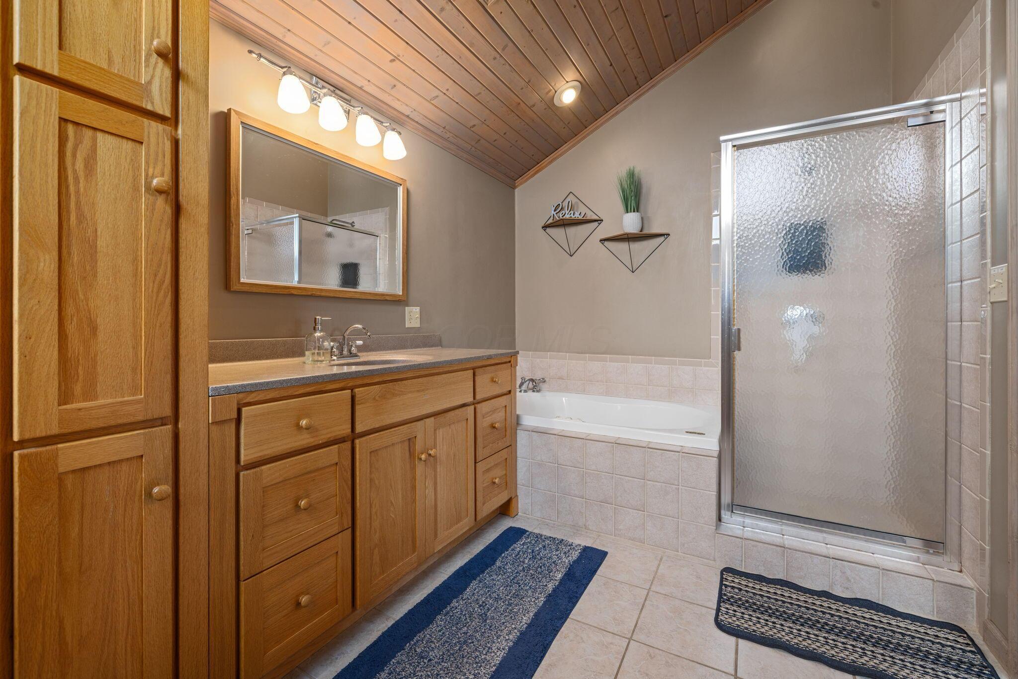 7842 Hickory Avenue, Russells Point, Ohio image 43