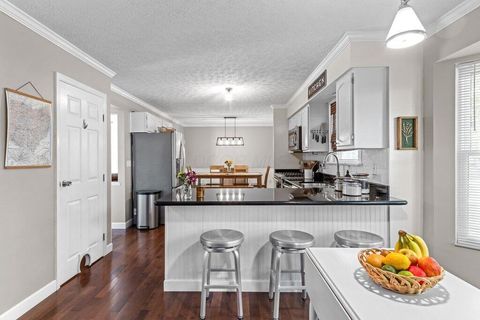 Tiny photo for 7981 Oakwind Court, Westerville, OH 43081 (MLS # 225039210)