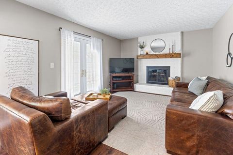 Tiny photo for 7981 Oakwind Court, Westerville, OH 43081 (MLS # 225039210)