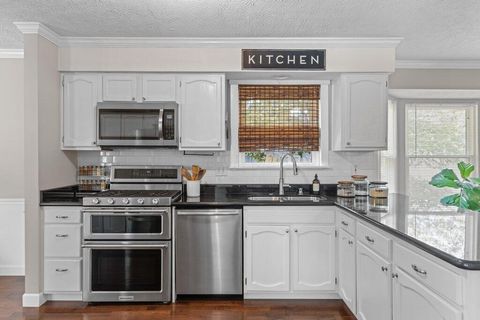 Tiny photo for 7981 Oakwind Court, Westerville, OH 43081 (MLS # 225039210)