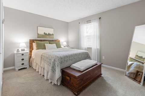 Tiny photo for 7981 Oakwind Court, Westerville, OH 43081 (MLS # 225039210)