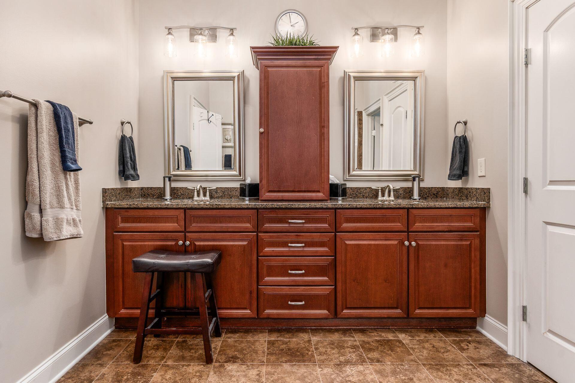 5464 Slater Ridge, Westerville, Ohio image 28