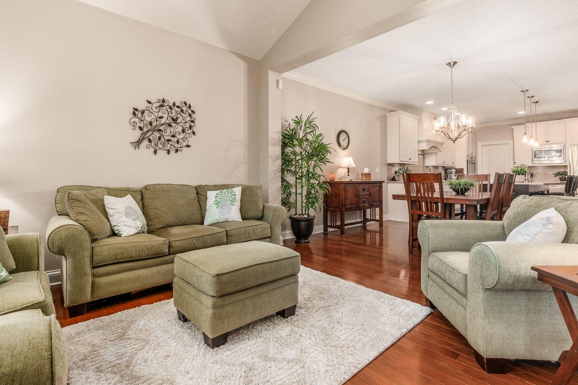 5464 Slater Ridge, Westerville, Ohio image 24