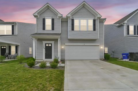 Photo of 5384 Coble Meadows Lane, Canal Winchester, OH 43110 (MLS # 225035755)