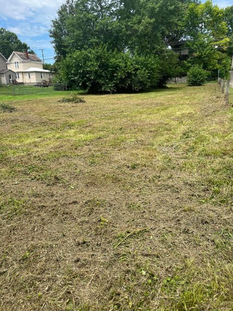 Photo of 64 N 10th Street, Newark, OH 43055 (MLS # 225026003) Photo of 64 N 10th Street, Newark, OH 43055 (MLS # 225026003)