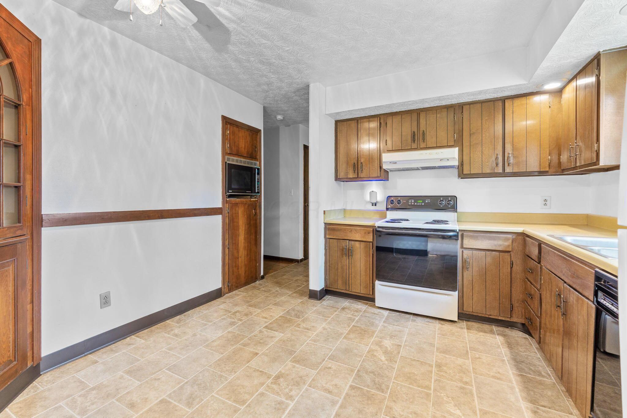 1773 Nestling Drive, Columbus, Ohio image 13