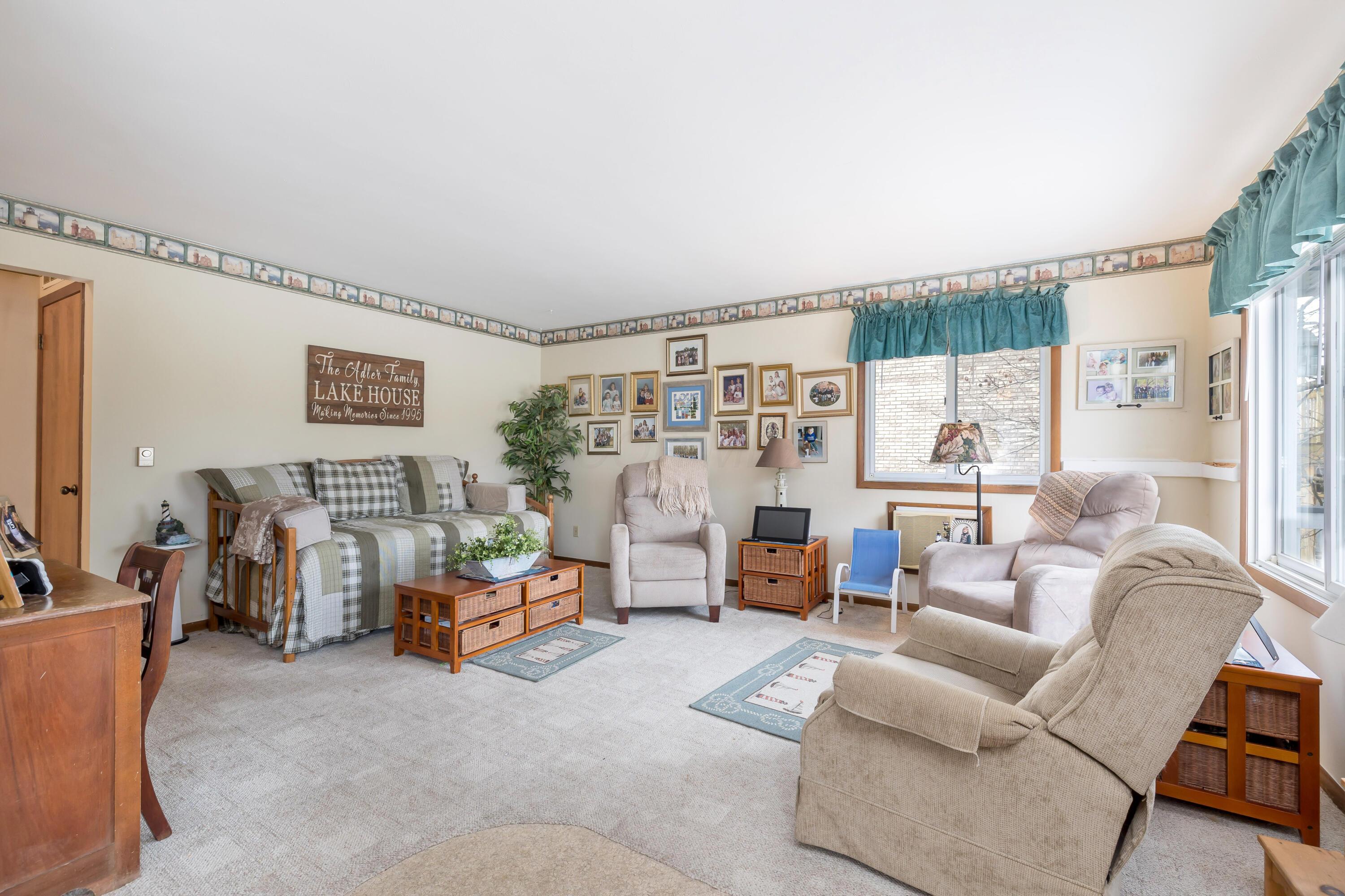7630 Edgewater Avenue, Huntsville, Ohio image 15