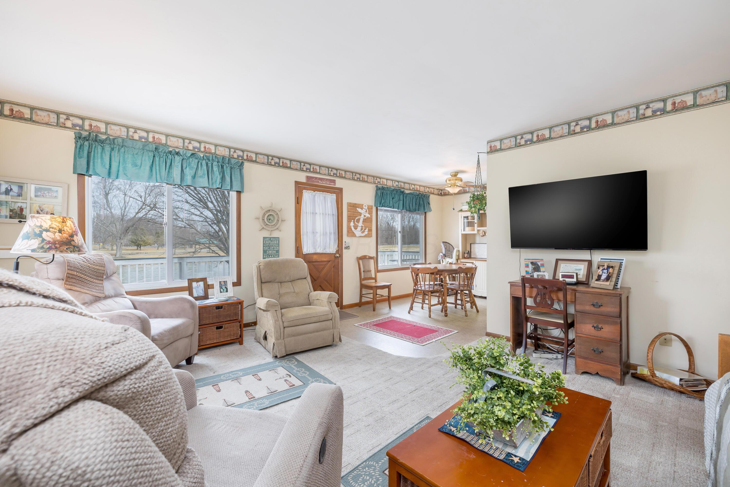 7630 Edgewater Avenue, Huntsville, Ohio image 13