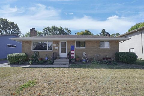 Photo of 6211 Ambleside Drive, Columbus, OH 43229 (MLS # 225035975)