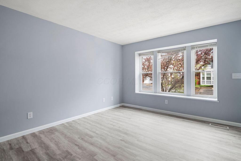 852 Pine Way Drive #E2, Columbus, Ohio image 4