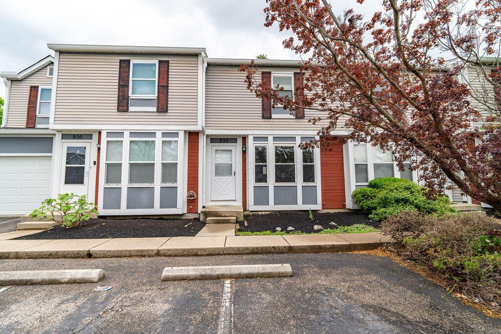 852 Pine Way Drive #E2, Columbus, Ohio image 1