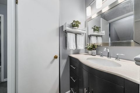 Tiny photo for 1904 Willoway Circle S, Columbus, OH 43220 (MLS # 226000709)