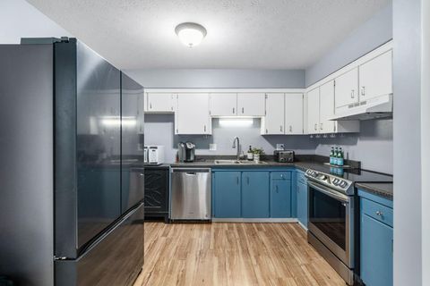 Tiny photo for 1904 Willoway Circle S, Columbus, OH 43220 (MLS # 226000709)