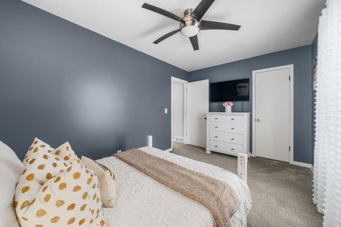 Tiny photo for 1904 Willoway Circle S, Columbus, OH 43220 (MLS # 226000709)