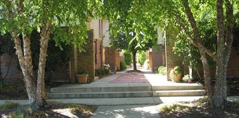 Tiny photo for 1904 Willoway Circle S, Columbus, OH 43220 (MLS # 226000709)