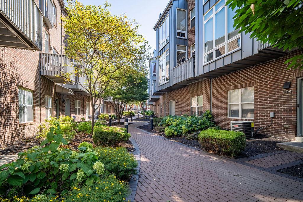 Columbus, Ohio 43206, United States, 2 Bedrooms Bedrooms, ,3 BathroomsBathrooms,Residential,Active,203190