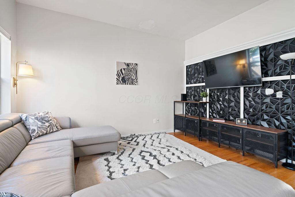 Columbus, Ohio 43206, United States, 2 Bedrooms Bedrooms, ,3 BathroomsBathrooms,Residential,Active,203190