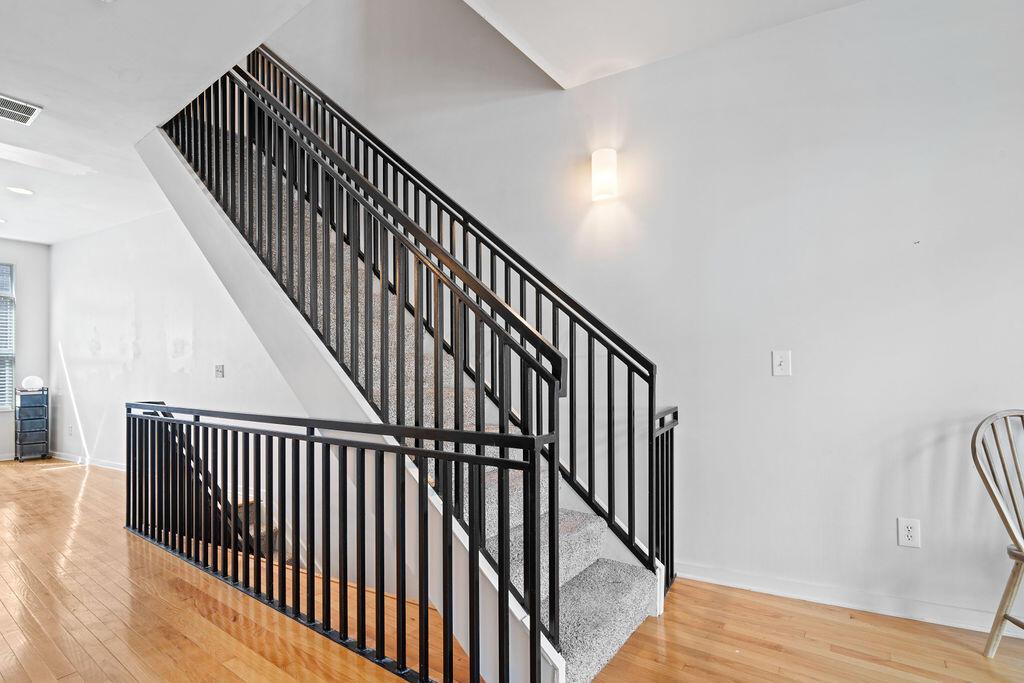 Columbus, Ohio 43206, United States, 2 Bedrooms Bedrooms, ,3 BathroomsBathrooms,Residential,Active,203190