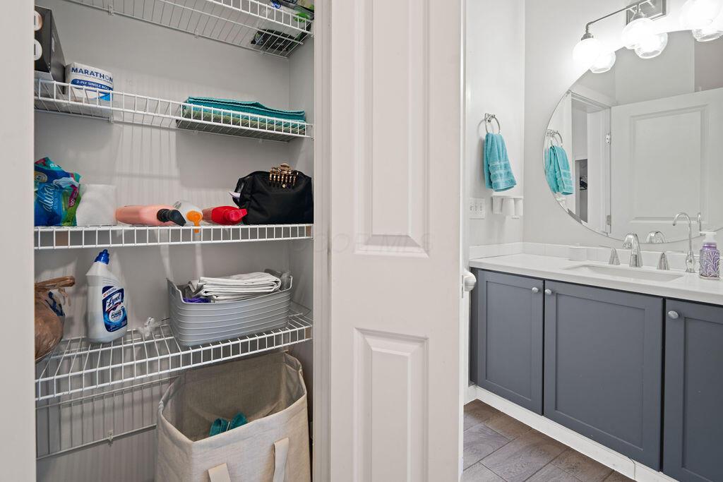 Columbus, Ohio 43206, United States, 2 Bedrooms Bedrooms, ,3 BathroomsBathrooms,Residential,Active,203190