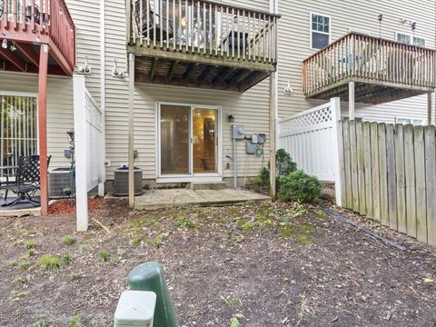 Tiny photo for 2741 Acarie Drive, Columbus, OH 43219 (MLS # 225037675)